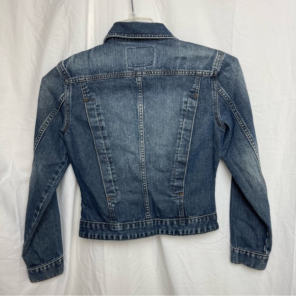 Guess Jean Denim Jacket Distressed Guess Patch 100% Cotton Layering Sz.Small - Picture 4 of 11